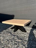 Table en chêne, Enlèvement