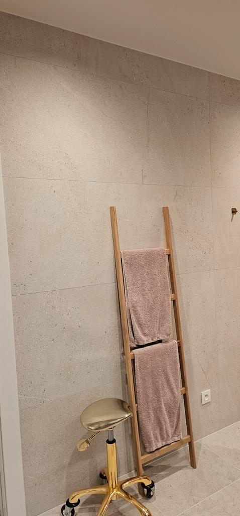 Zeer mooie grote keramische wandtegels van topkwaliteit., Huis en Inrichting, Badkamer | Badkamermeubels, Ophalen