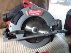 Milwaukee cirkelzaagmachine  en radio 2x 5ah  met lader, Ophalen
