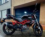 Benelli BN 125 / 2024 / 2700km, LED Verlichting, Particulier, 125 cc, 11 kW of minder