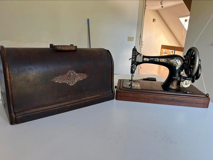 Antieke Singer Naaimachine uit 1898met Officieel Certificaat, Antiek en Kunst, Antiek | Naaimachines, Ophalen