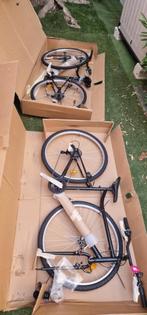 Vélo Tout Chemin BTWIN Neuf 325 les 2, Vélos & Vélomoteurs, Vélos | VTT & Mountainbikes, Enlèvement, Neuf, Autres marques