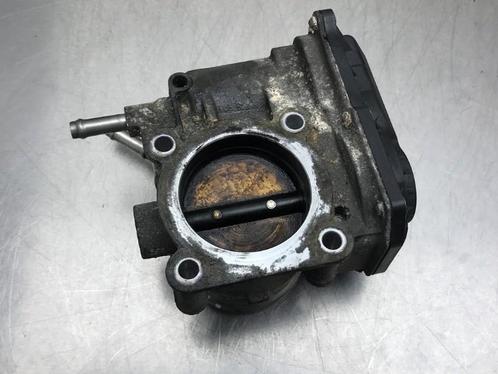 GASKLEPHUIS Toyota Avensis (T25 / B1B) (220300D011), Auto-onderdelen, Motor en Toebehoren, Toyota, Gebruikt
