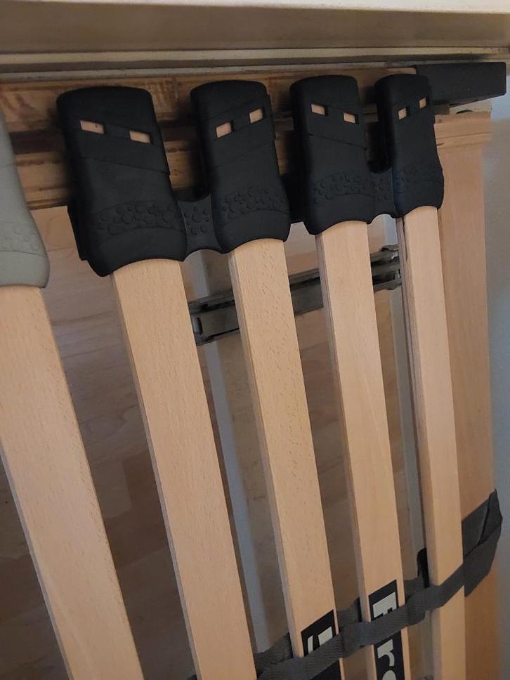 Lit +2 chaises +2 tables de chevet, Maison & Meubles, Chambre à coucher | Lits, Comme neuf, Deux personnes, 140 cm, 200 cm, Autres matériaux