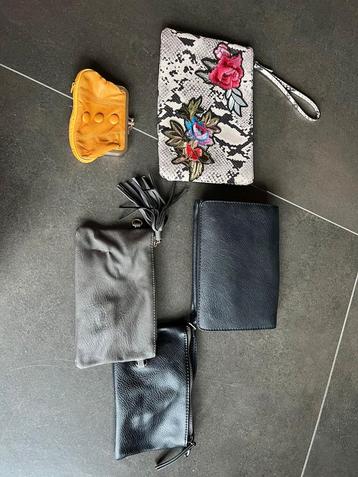 Diverse handtasjes  beschikbaar voor biedingen