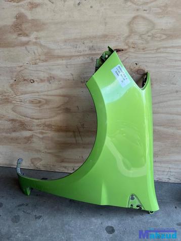 RENAULT CLIO 3 Groen TEDNO TEDN0 Links voorscherm 2010-2014 beschikbaar voor biedingen