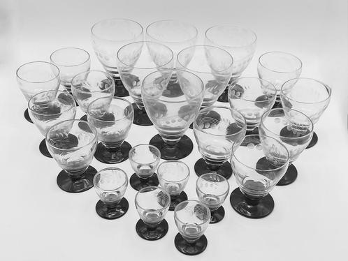 Vintage art deco 24-delig glasservies, Verzamelen, Glas en Drinkglazen, Gebruikt, Ophalen