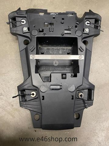 BMW F850GS PLASTIC KAP ACHTERFRAME KOFFER DRAGER OE 46548382 beschikbaar voor biedingen