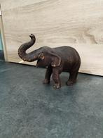 Elephant en bois, Enlèvement, Utilisé