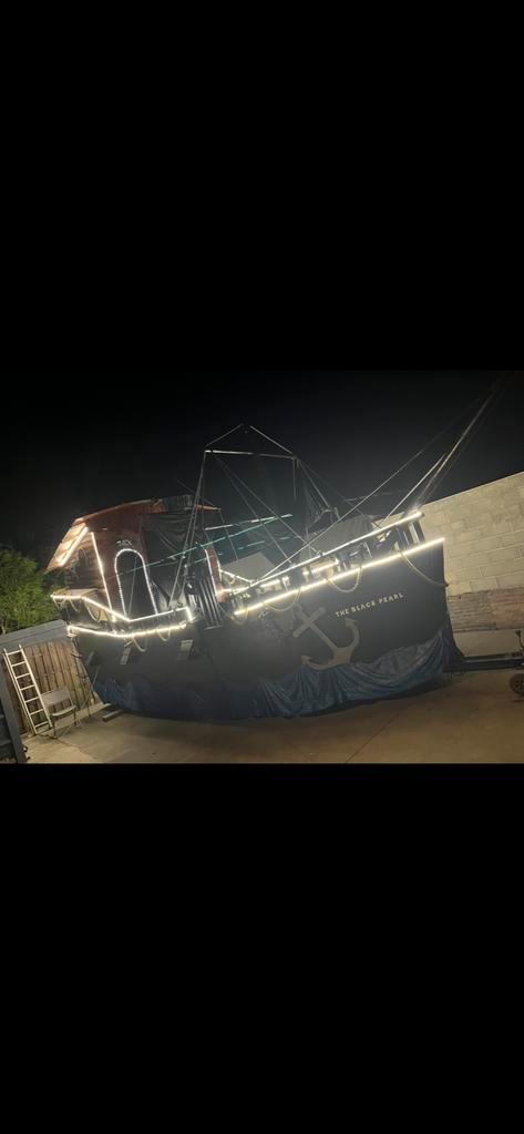 Te huur mooie piraten boot carnavalswagen, Hobby & Loisirs créatifs, Articles de fête | Location, Utilisé, Enlèvement