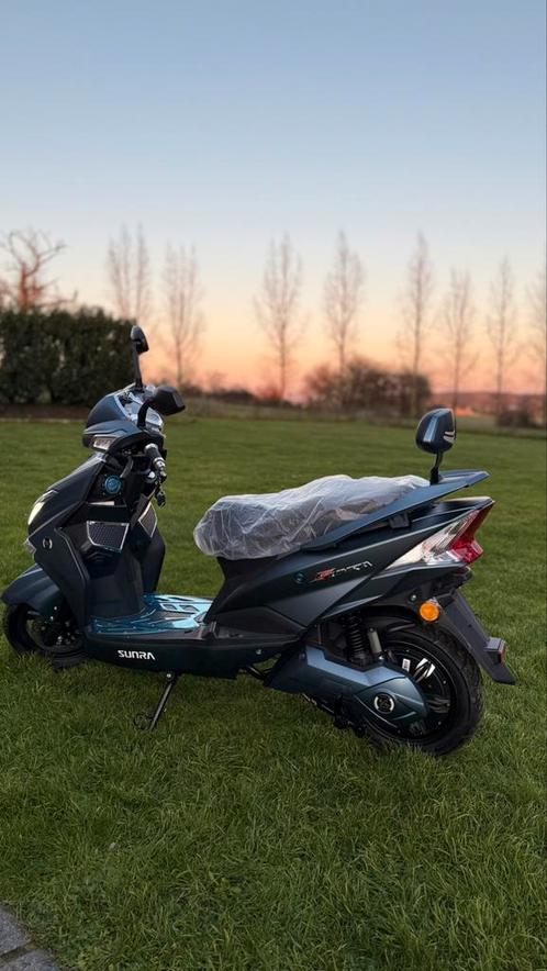 Scooter électrique Sunra Hawk 50 **PROMO**, Fietsen en Brommers, Scooters | Kymco, Nieuw, Elektrisch, Ophalen