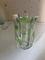 Vases et pots divers, Enlèvement