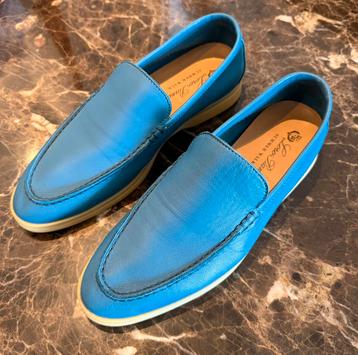 Loro Piana Summer Walk Azuurblauw Kalfsleer maat 38 beschikbaar voor biedingen