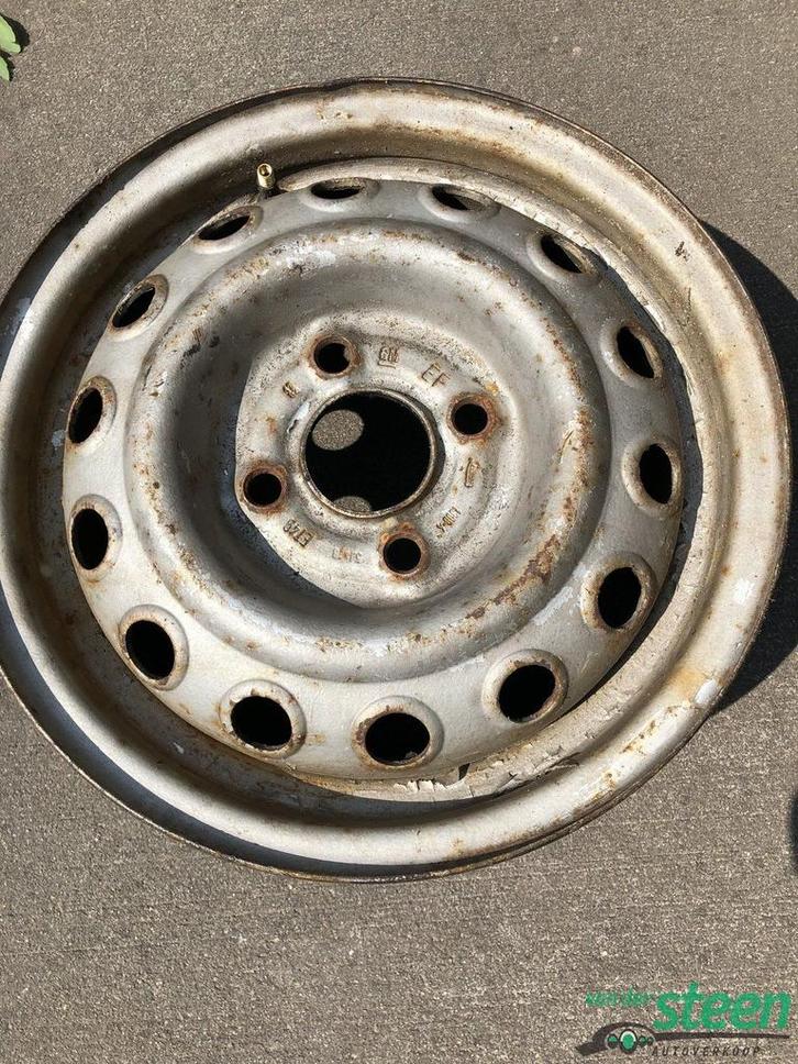 Opel Kadett D Velg staal 13 inch, Auto-onderdelen, Banden en Velgen, Band(en), 13 inch, Personenwagen, Gebruikt, Ophalen of Verzenden