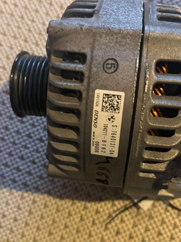 originel DENSO dynamo (alternator)voor BMW 3 Serie E90 318d., Auto-onderdelen, Elektronica en Kabels, BMW, Ophalen