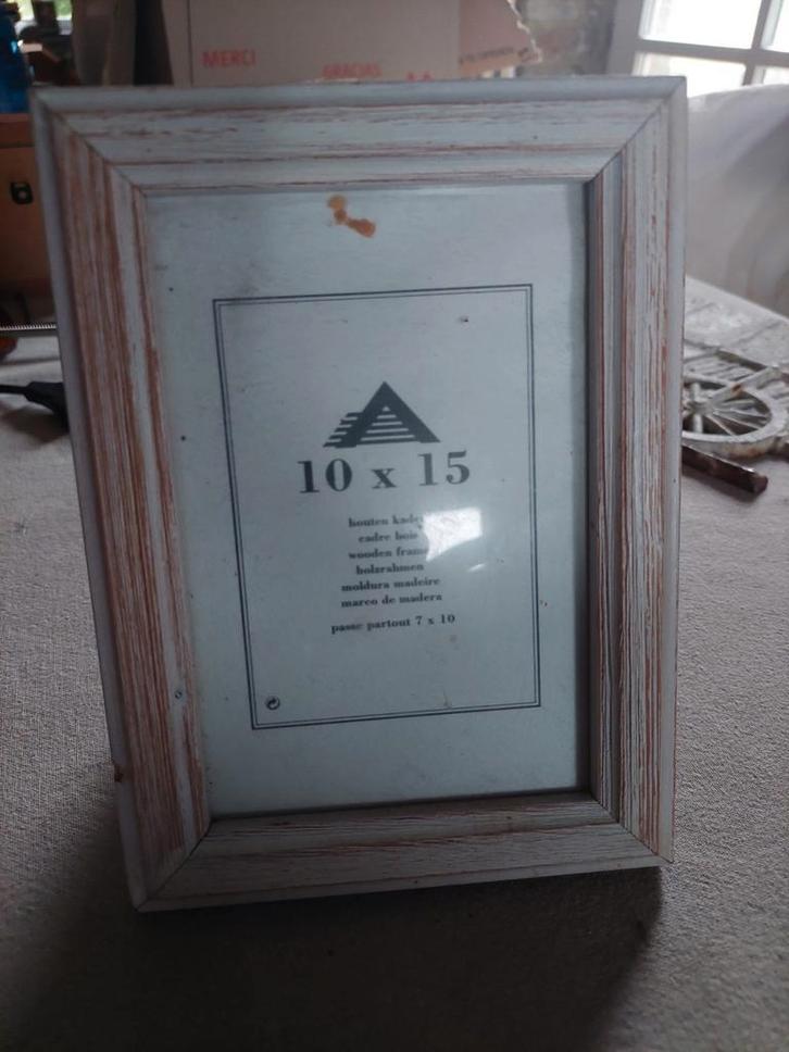 Cadre en bois patiné en blanc pour photo 1015 cm, Huis en Inrichting, Woonaccessoires | Lijsten, Gebruikt, Hout, Ophalen of Verzenden