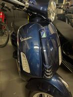 Vespa. primavera 50cc, Fietsen en Brommers, Scooters | Vespa, Ophalen, Zo goed als nieuw