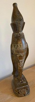 Statue égyptienne en stéatite, Collections, Enlèvement