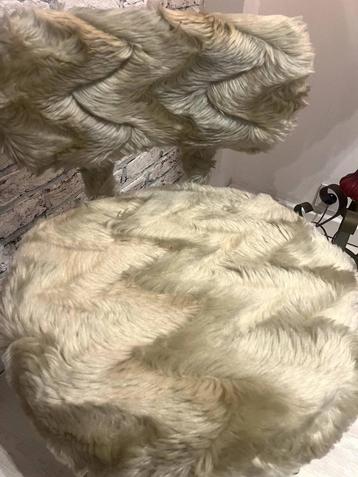 Moumoute vintage stoeltje  fluffy chair by Pelfran, 1970 beschikbaar voor biedingen