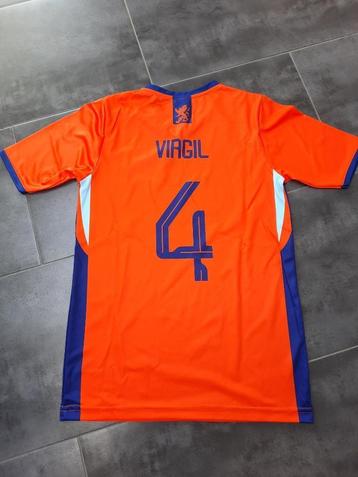 Voetbaltruitjes met short beschikbaar voor biedingen