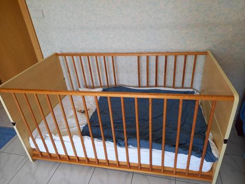 Kinderbed+matras+donsdeken+dekbedovertrekken+beschermers, Kinderen en Baby's, Kinderkamer | Bedden, Zo goed als nieuw, 140 tot 160 cm