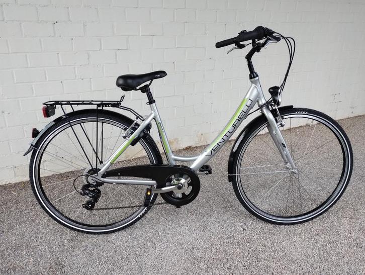 Damesfiets Venturelli Dakota " zo goed als nieuw", Fietsen en Brommers, Fietsen | Dames | Damesfietsen, Zo goed als nieuw, Versnellingen