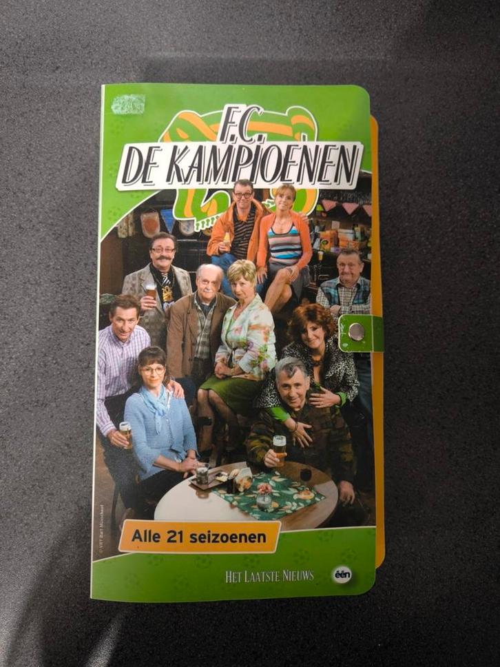 Volledige dvd collectie van fc de kampioenen in verzamelmap, CD & DVD, VHS | Enfants & Jeunesse, Enlèvement ou Envoi