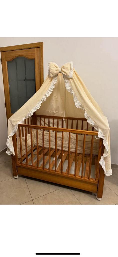 Lit bébé en bois EGUIZIER  126 X 66 cm, Enfants & Bébés, Berceaux & Lits, Utilisé, Lit, Enlèvement