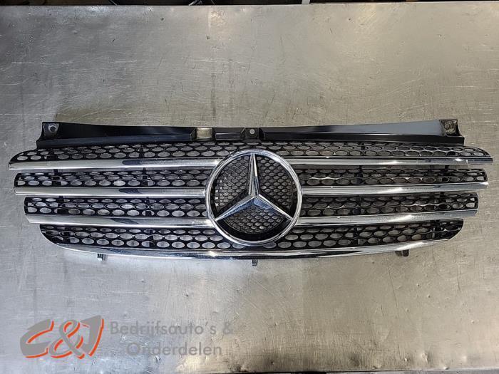 Grille van een Mercedes Vito (XXXXXXXX), Auto-onderdelen, Carrosserie, Mercedes-Benz, Gebruikt, 3 maanden garantie, Ophalen of Verzenden