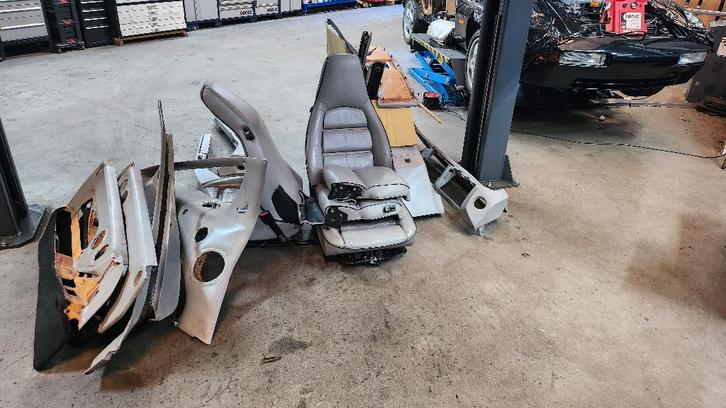 Origineel lederen interieur Porsche 928S4 - lijmvlekken, Auto-onderdelen, Interieur en Bekleding, Porsche, Gebruikt, Ophalen of Verzenden