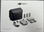 DJI drone mini 2 fly more combo + 2 paar stealth propellers, Audio, Tv en Foto, Drones, Ophalen of Verzenden, Zo goed als nieuw