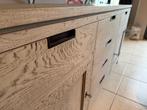 Landelijke dressoir & vitrinekast in uitstekende staat, Huis en Inrichting, Ophalen, Landelijk industrieel massief hout look, 150 tot 200 cm