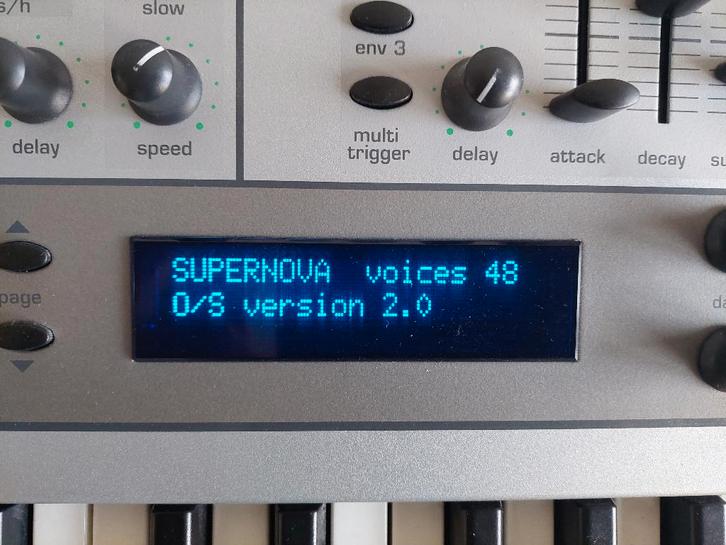 Novation Supernova II Pro X Platinum, Musique & Instruments, Synthétiseurs, Comme neuf, 61 touches, Novation, Avec connexion MIDI