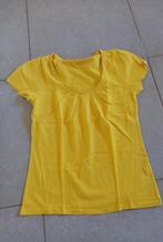 WE : geel t-shirt diepe halsuitsnijding , maat XS / S, WE, Geel, Ophalen of Verzenden, Zo goed als nieuw