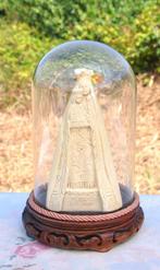 notre dame de wasmes en platre sous globe, Enlèvement ou Envoi