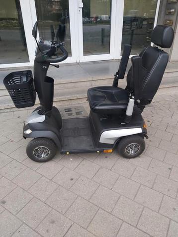 Nieuwe elektrische rolstoel Vermeiren CERES4 scootmobiel