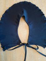 Oude kraag + 3 paar handschoenen, Antiek en Kunst, Ophalen