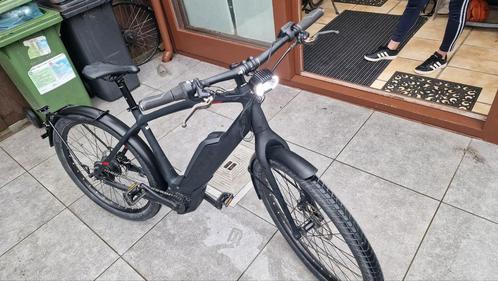 Trek Supercommuter 9+ Speedpedalec in prima staat weinig km., Fietsen en Brommers, Elektrische fietsen, Zo goed als nieuw, Ophalen