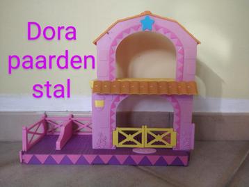 Dora paardenstal beschikbaar voor biedingen