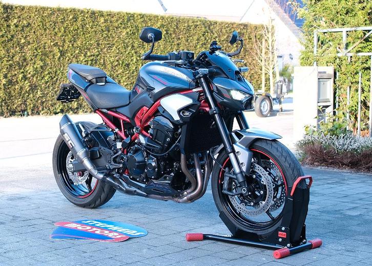 Kawasaki Z900, Motos, Motos | Kawasaki, Entreprise, Naked bike, plus de 35 kW, 4 cylindres, Permis Moto A, ABS, Régulateur de vitesse
