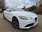 Alfa Romeo Giulia 2.2 Diesel Automaat Euro6 Bi xenon  Airco, Auto's, Alfa Romeo, Wit, Leder, Giulia, 100 kW