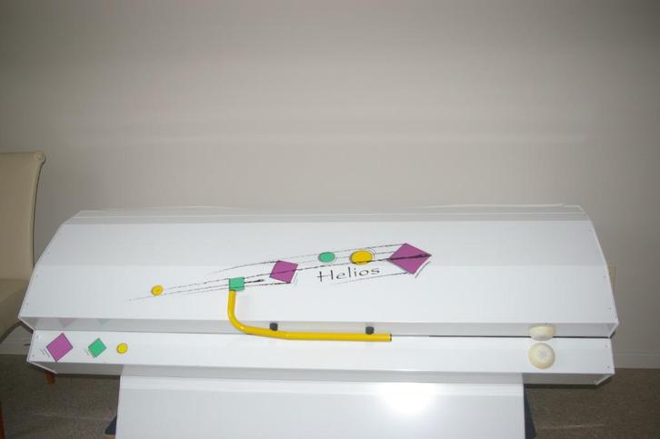 zonnebank Helios., Elektronische apparatuur, Zonnebanken en Gezichtsbruiners, Zo goed als nieuw, 15 lampen of meer, Ophalen