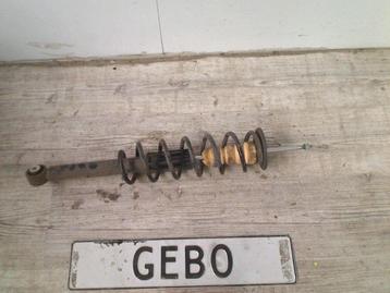 SCHOKBREKER RECHTS ACHTER Volkswagen Golf VII (AUA) beschikbaar voor biedingen