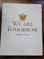 Tomorrowland: We are tomorrow (Lannoo), Livres, Musique, Comme neuf, Enlèvement ou Envoi