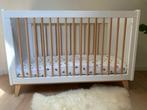 Babybed maison du monde, Kinderen en Baby's, Ophalen, Zo goed als nieuw, Minder dan 140 cm, Matras