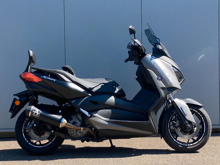 Yamaha XMAX 300 met Arrow uitlaat / Donker windscherm / A2, Motoren, Motoren | Yamaha, Bedrijf, Scooter, 12 t/m 35 kW, 1 cilinder