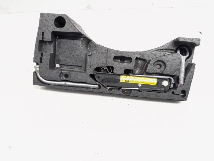 Ensemble cric d'un Volkswagen Passat, Autos : Pièces & Accessoires, Autres pièces automobiles, Volkswagen, Utilisé, 3 mois de garantie