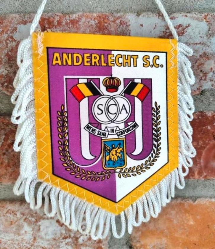 RSC Anderlecht 1980s unieke vintage vaandel, Verzamelen, Sportartikelen en Voetbal, Zo goed als nieuw, Spel, Ophalen of Verzenden