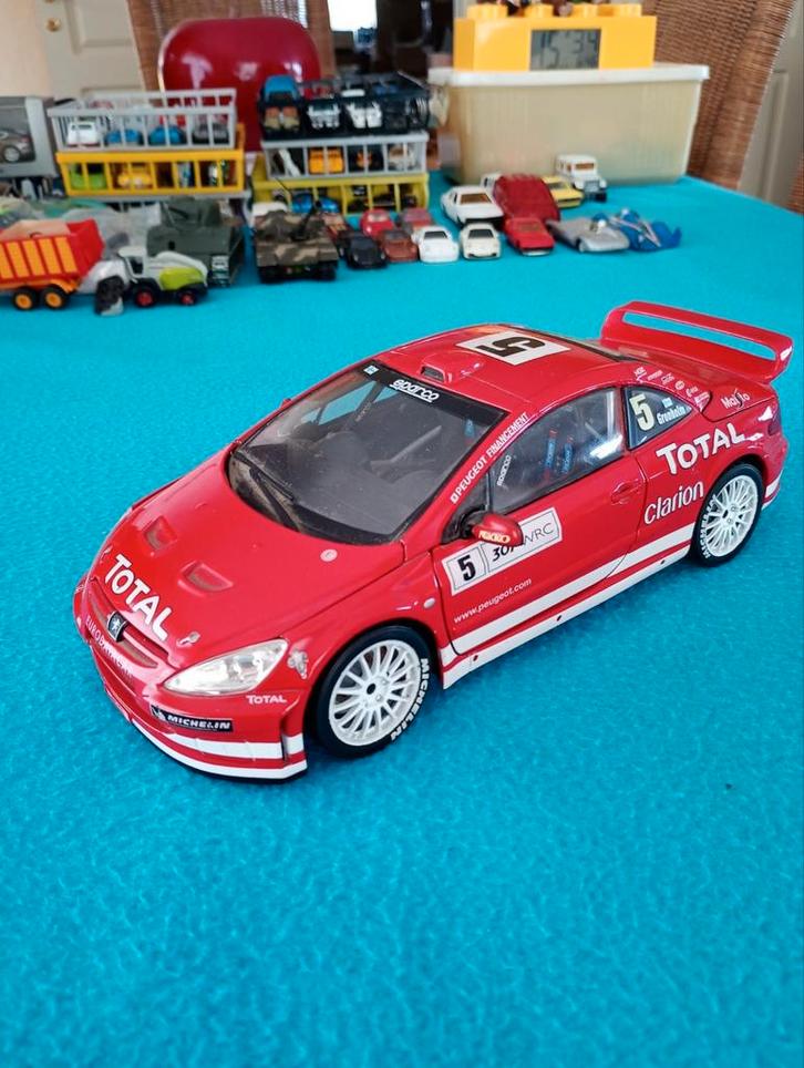 Peugeot 307, Hobby en Vrije tijd, Modelauto's | 1:18, Zo goed als nieuw, Ophalen of Verzenden