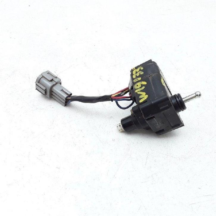 KOPLAMPMOTOR Nissan Patrol GR (Y61) (01-1997/03-2010), Auto-onderdelen, Overige Auto-onderdelen, Nissan, Gebruikt